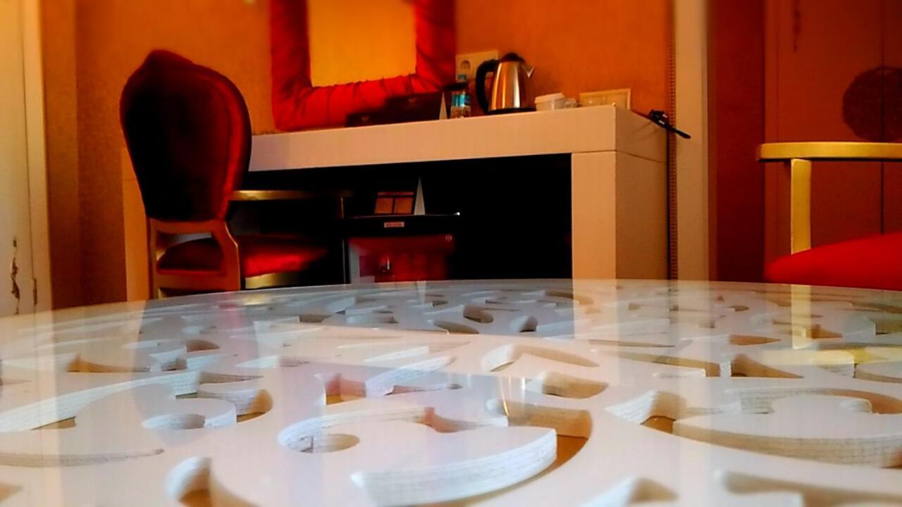 Tac Mahal Hotel